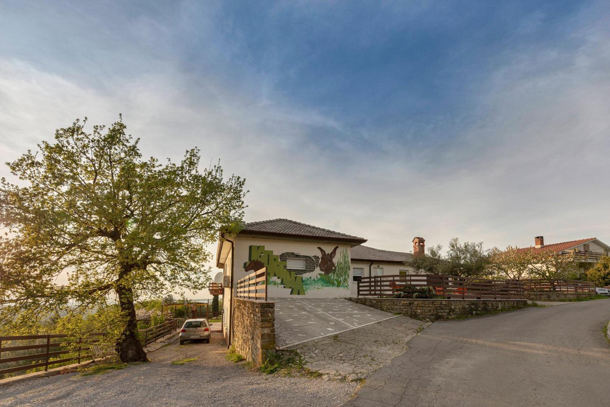 Apartments Souranded By Forest With Sea View Koper Exterior foto